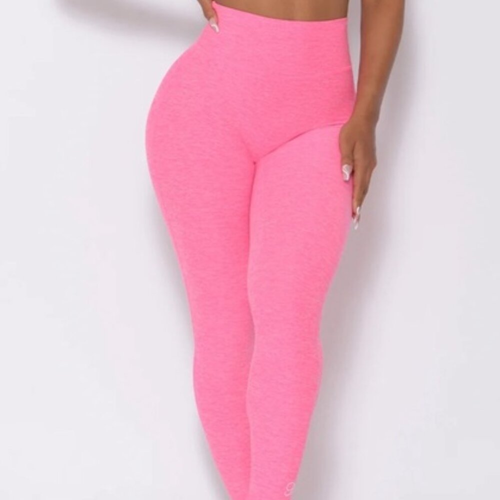 Bombshell Fit Leggings Pink Small – Discontinued
